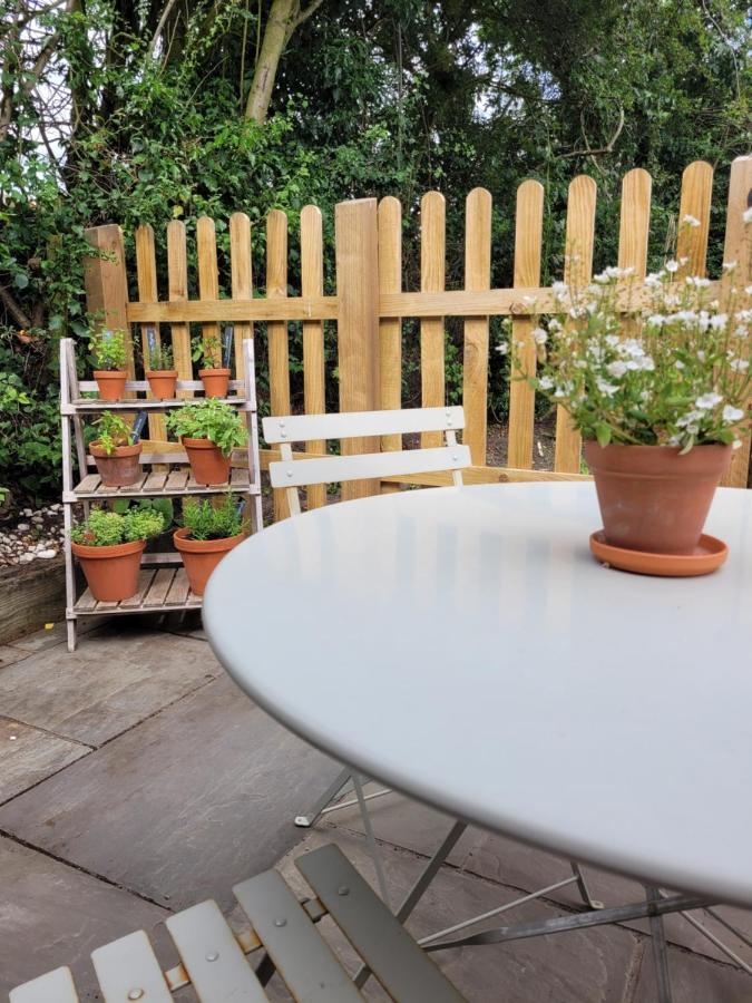 Entire 2 Bed Coach House In Peaceful Norfolk Village Pulham Ngoại thất bức ảnh